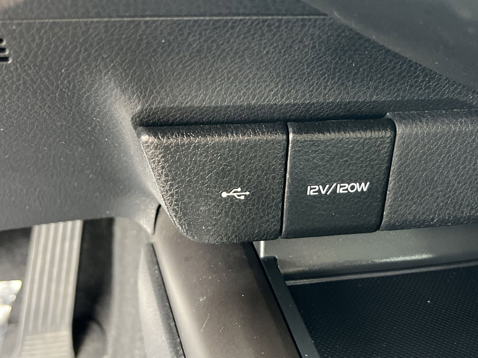 Used 2024 Toyota Camry LE FWD image 33