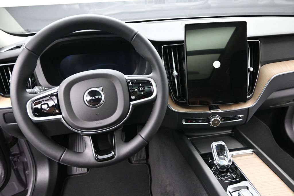 New 2026 Volvo XC60 B5 Core w/ Climate Package AWD/4WD image 11