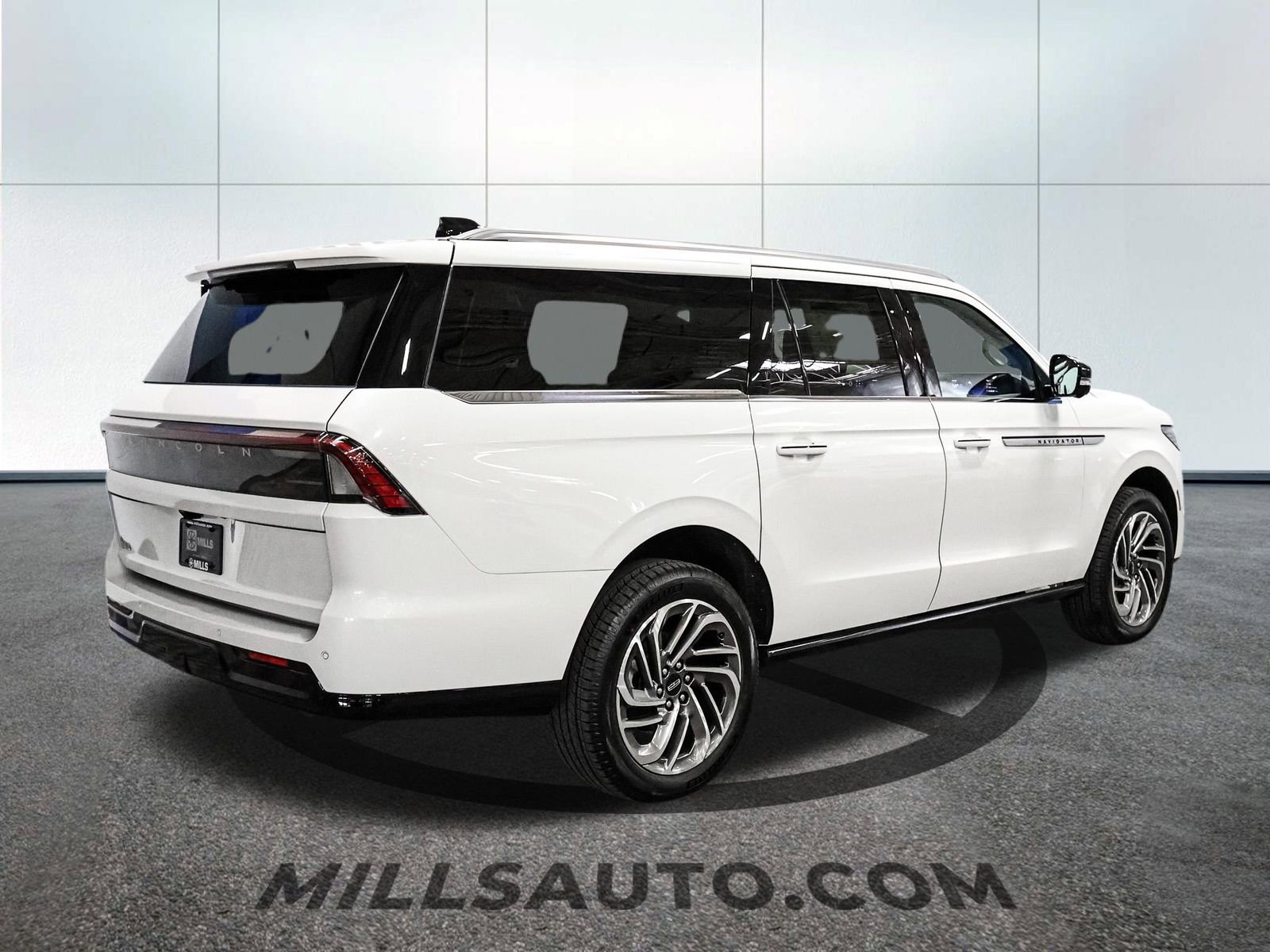 New 2026 Lincoln Navigator L Reserve image 8