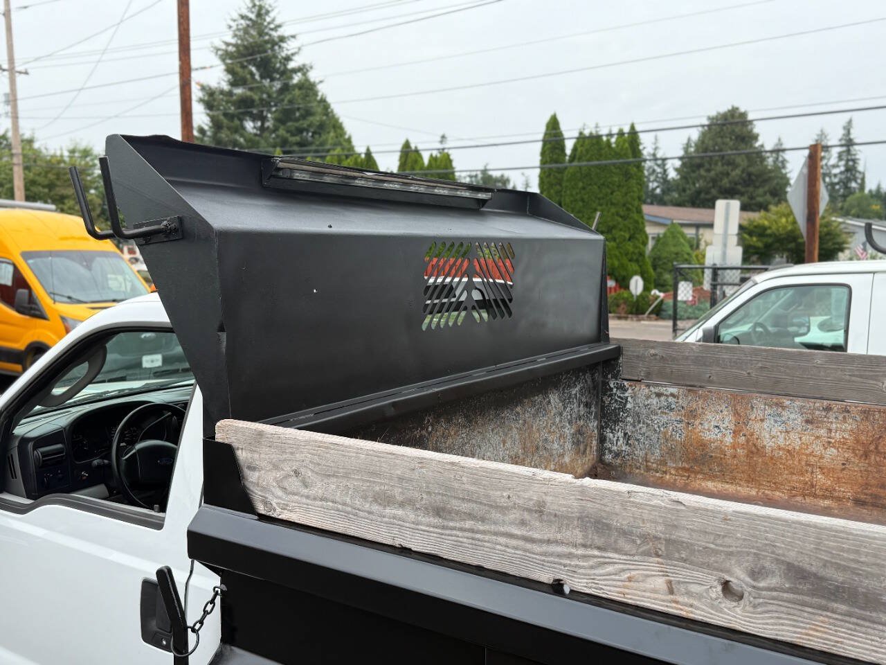 Used 2006 Ford F450 2WD Regular Cab Super Duty image 18