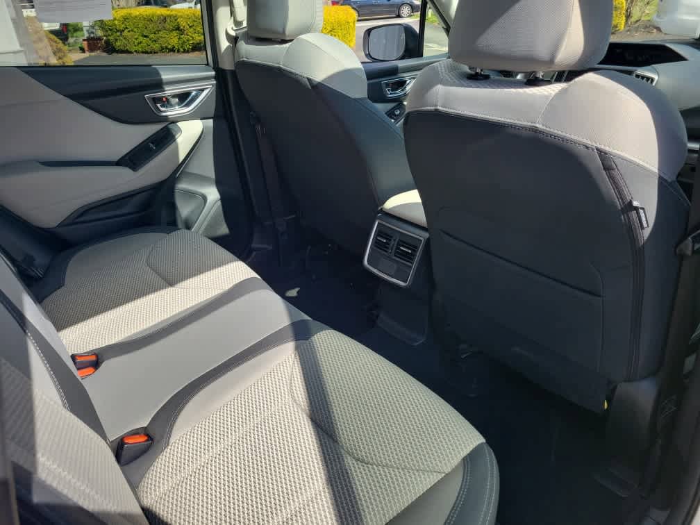 Used 2019 Subaru Forester Premium w/ All-Weather Package image 28