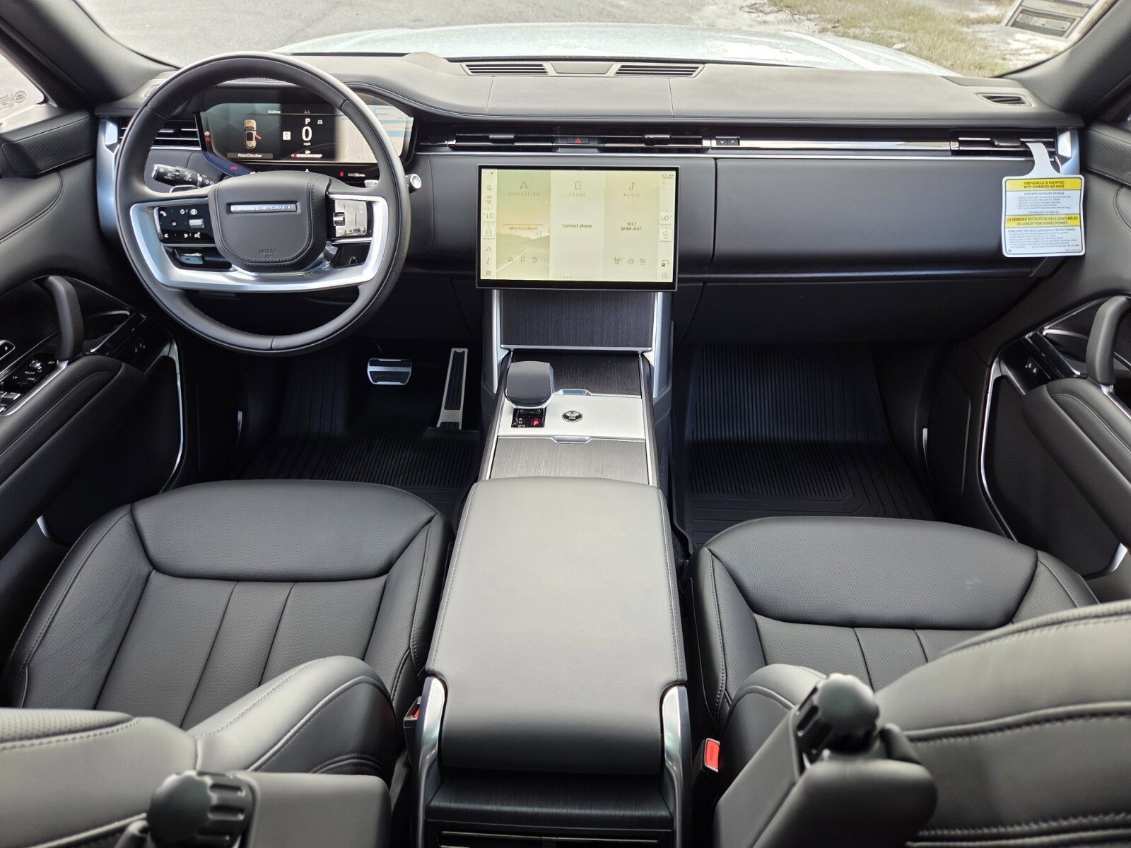 New 2025 Land Rover Range Rover SE image 4