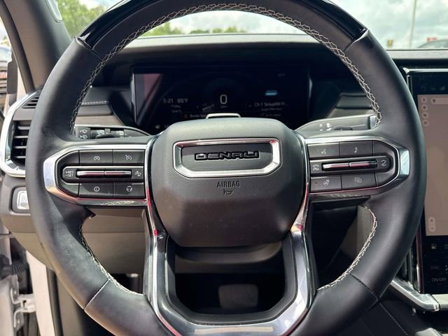 Used 2025 GMC Acadia Denali w/ Super Cruise Package AWD/4WD image 29