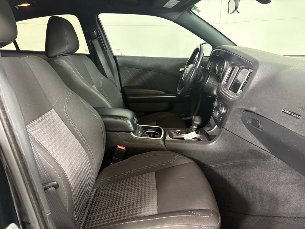 Used 2023 Dodge Charger SXT RWD image 14
