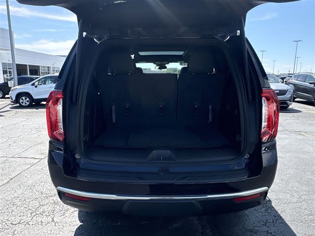 Used 2023 GMC Yukon SLT AWD/4WD image 27