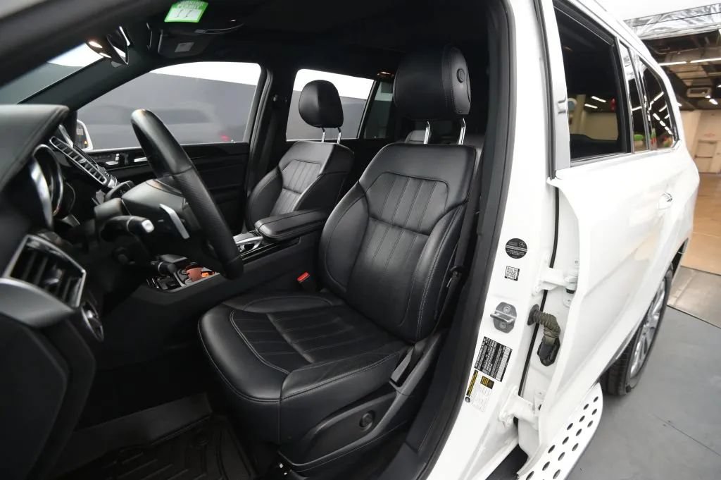 Used 2019 Mercedes-Benz GLS 450 4MATIC w/ Premium 1 Package image 40