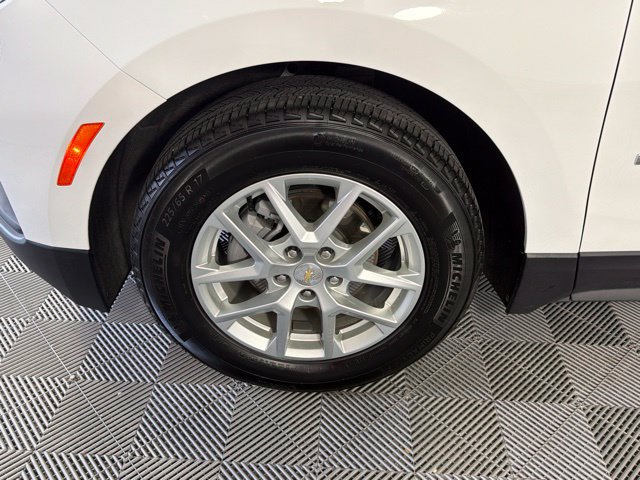 Used 2024 Chevrolet Equinox LT FWD image 10