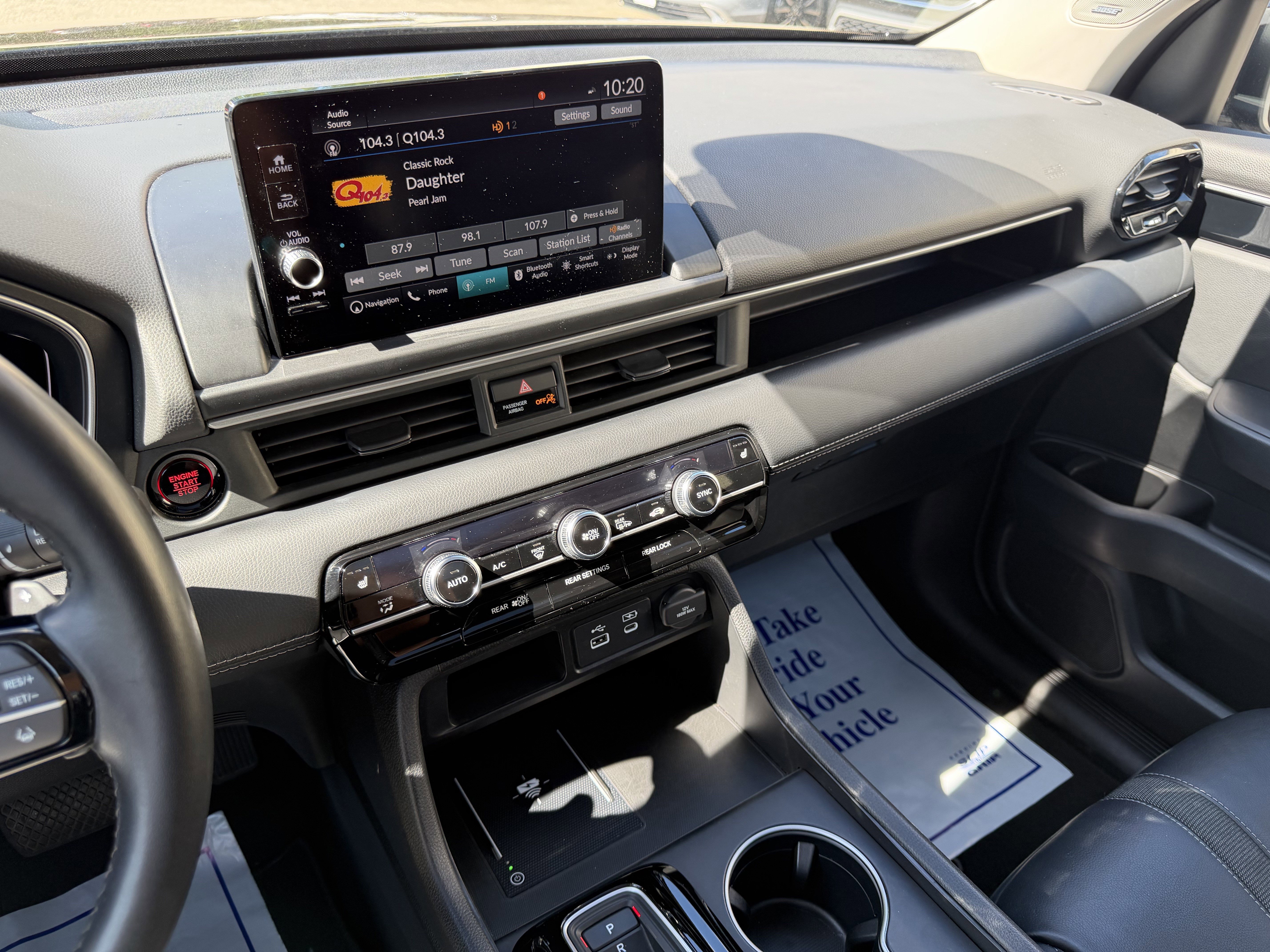 Used 2023 Honda Pilot Touring image 16