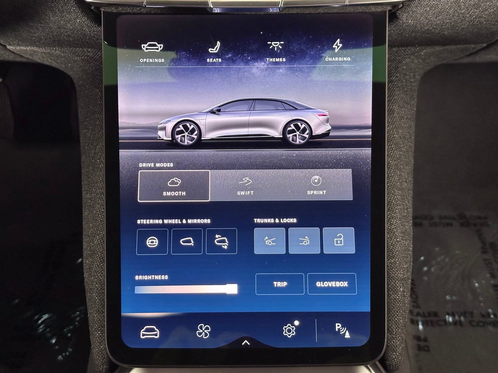 Used 2025 Lucid Air Touring AWD/4WD image 27