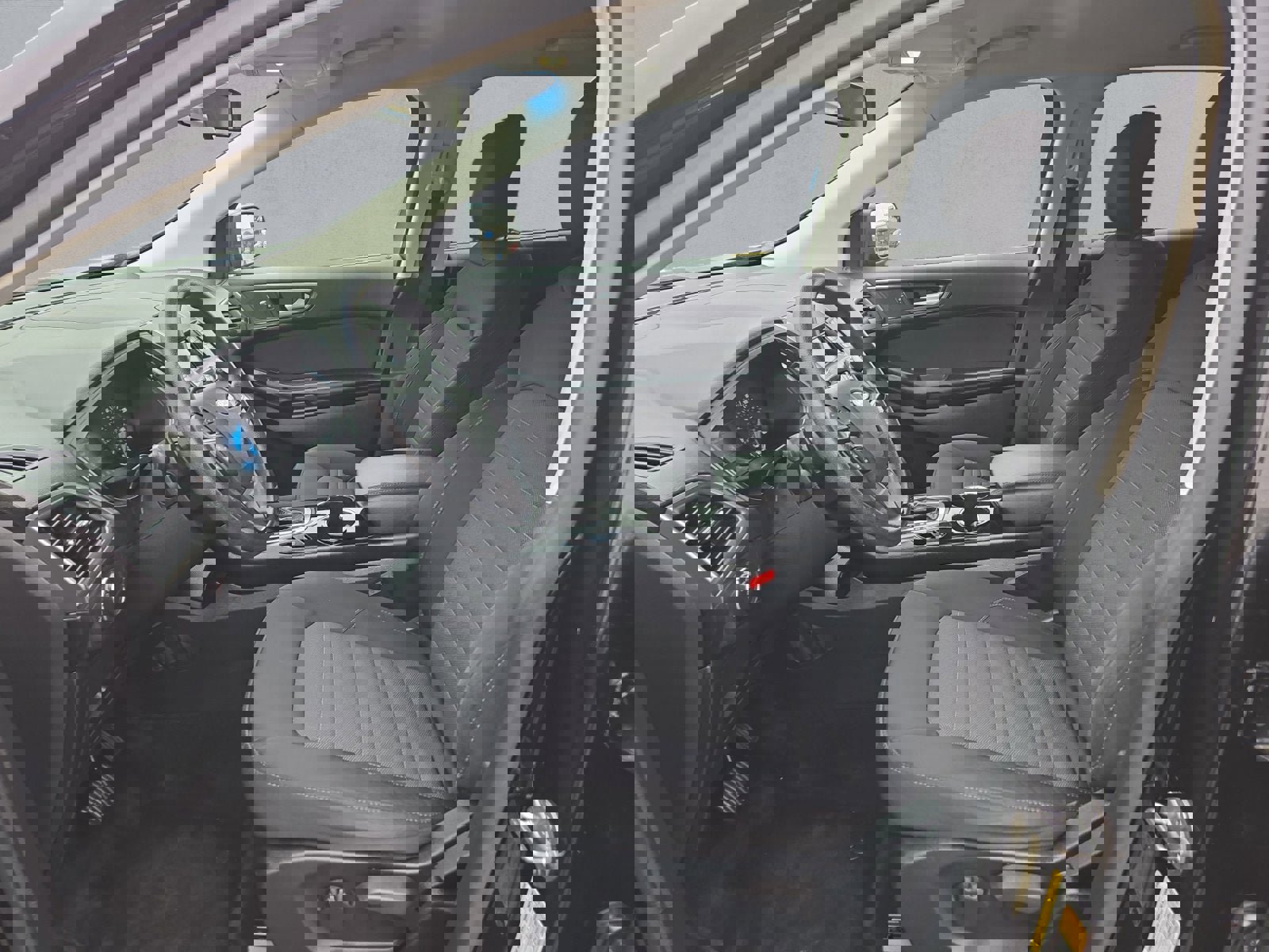 Used 2016 Ford Edge SE image 11