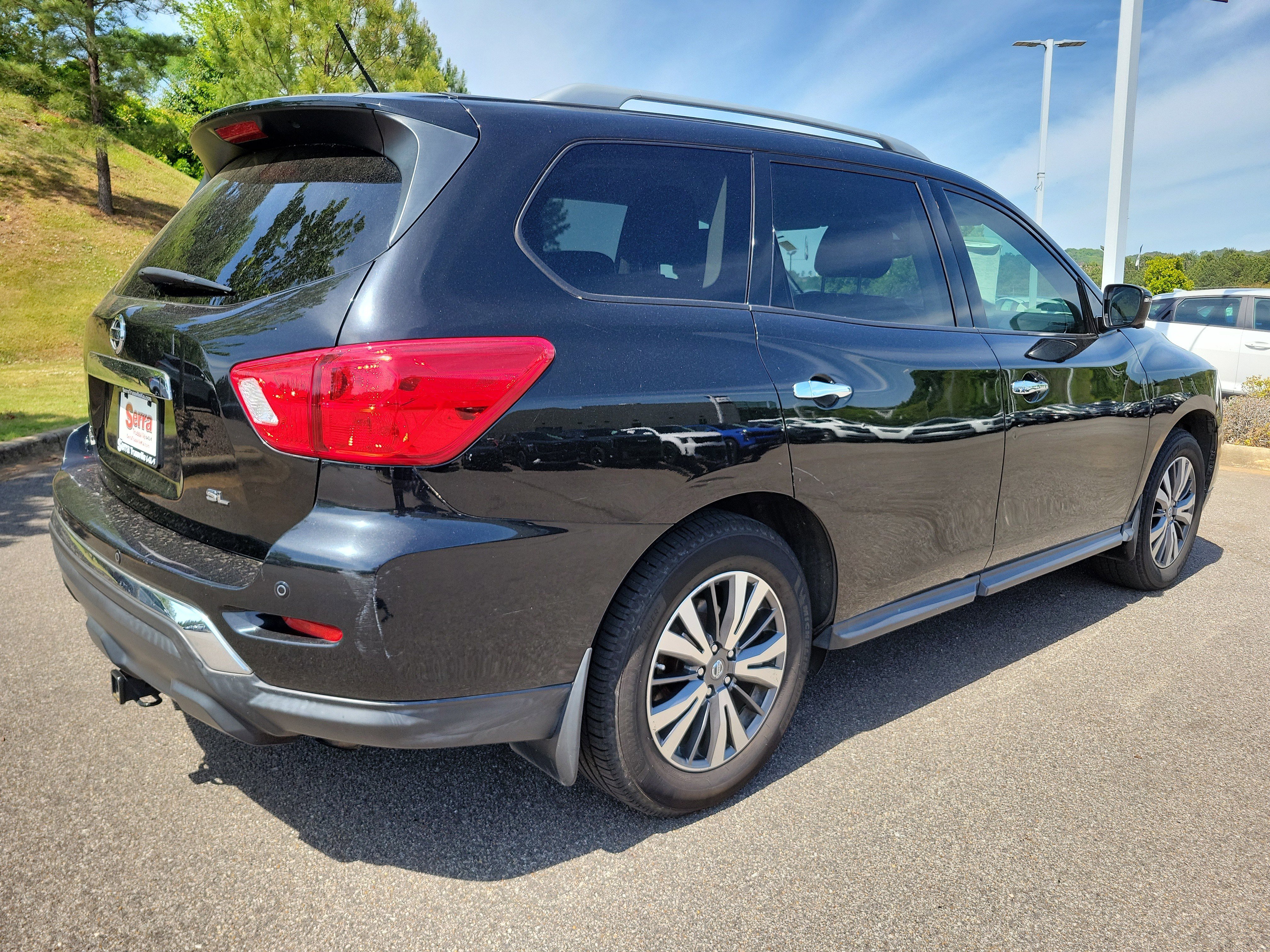 Used 2018 Nissan Pathfinder SL FWD image 26