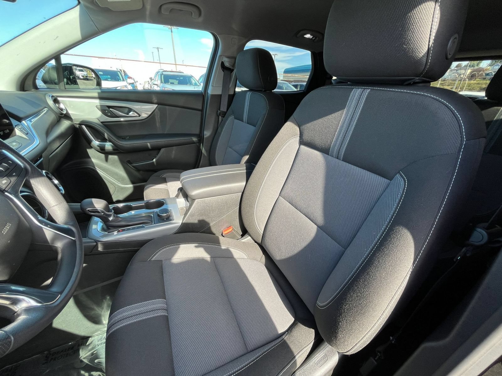 Used 2025 Chevrolet Blazer LT FWD image 36