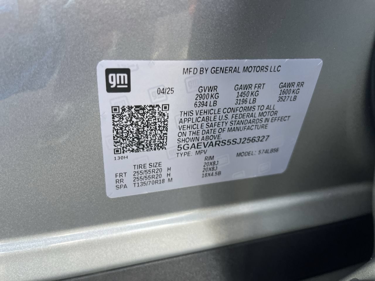 Used 2025 Buick Enclave Preferred AWD/4WD image 32