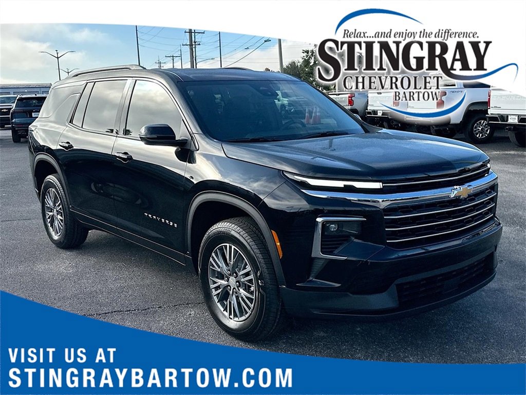 New 2026 Chevrolet Traverse LT image 1