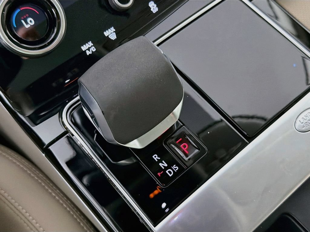 Used 2022 Land Rover Range Rover Velar S AWD/4WD image 17