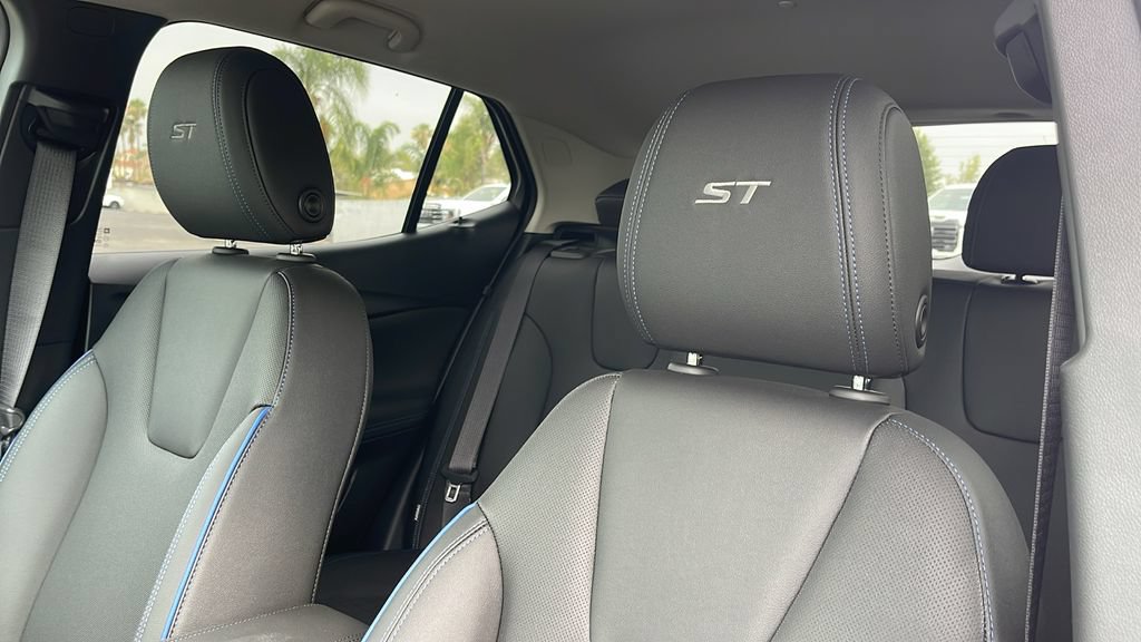 New 2026 Buick Encore GX Sport Touring FWD image 13