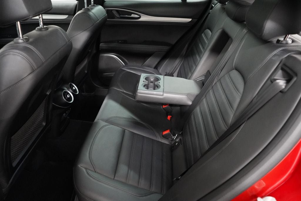 Used 2023 Alfa Romeo Stelvio Veloce AWD/4WD image 20