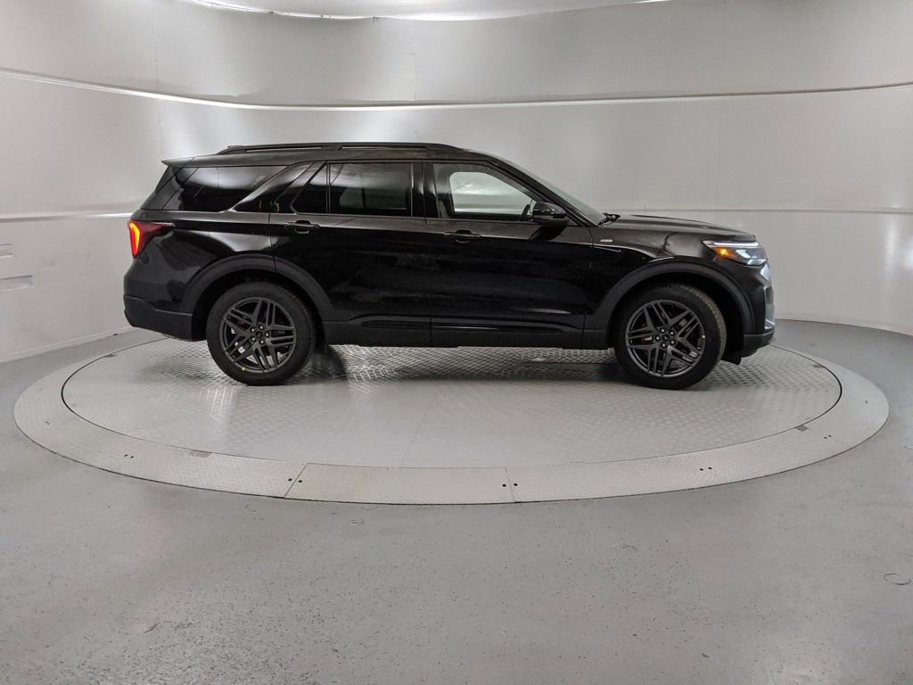 New 2025 Ford Explorer ST-Line w/ Premium Package image 2