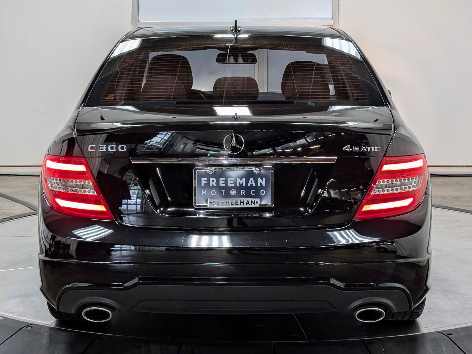 Used 2013 Mercedes-Benz C 300 4MATIC Sedan image 8