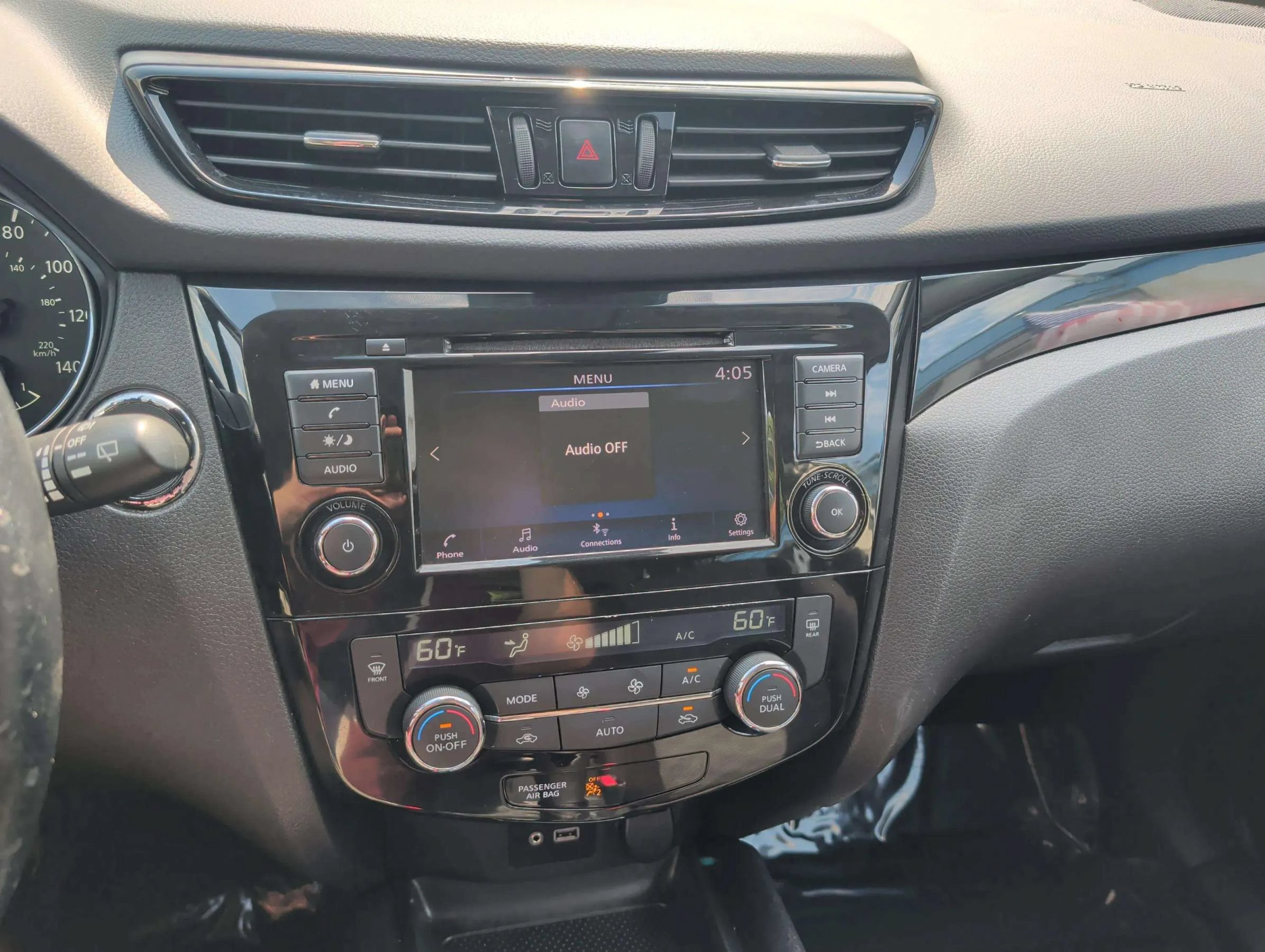 Used 2021 Nissan Rogue Sport SV FWD image 15