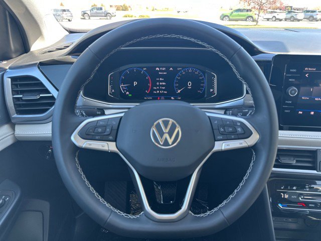 New 2025 Volkswagen Taos SEL image 30