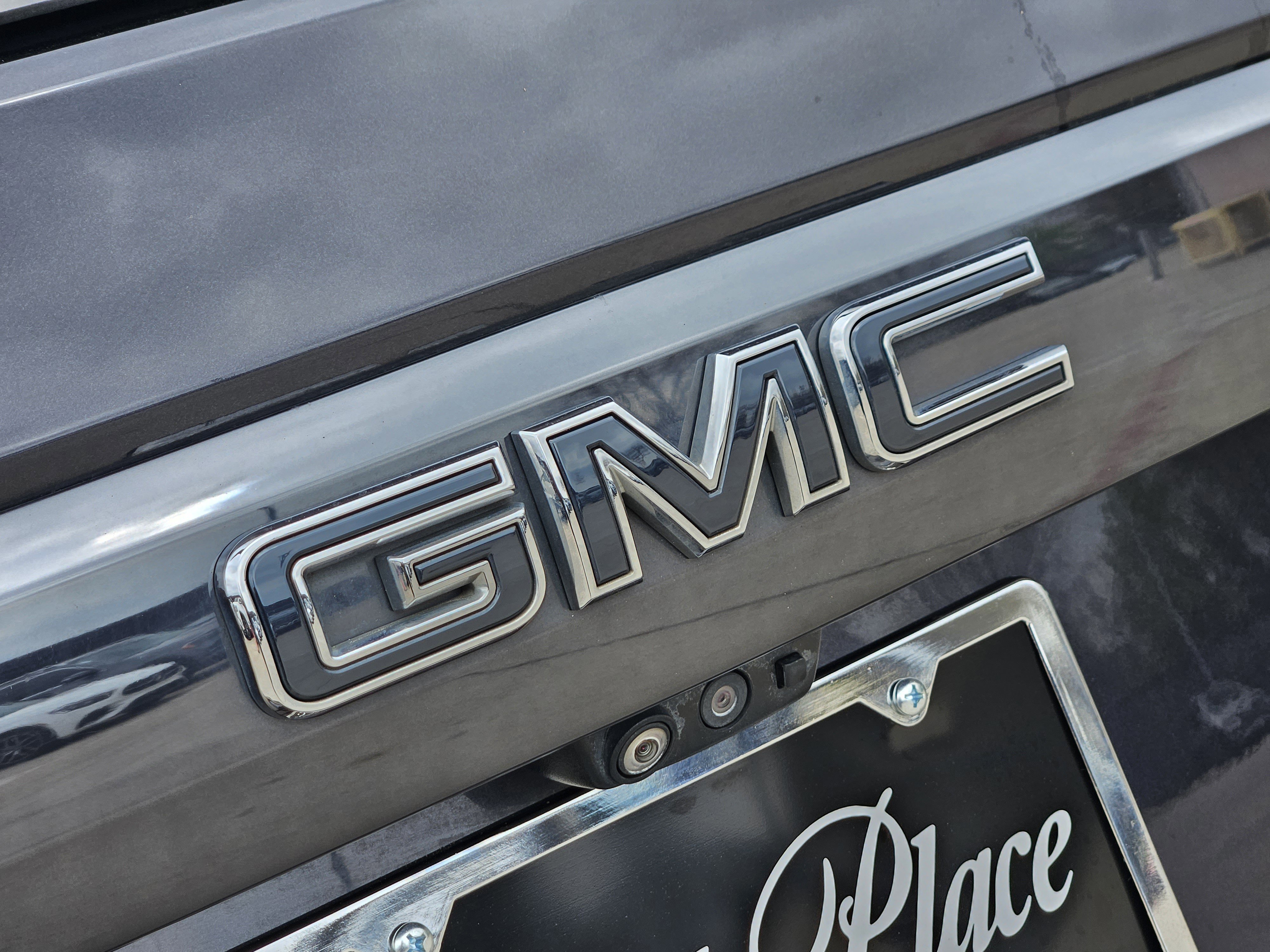 Used 2023 GMC Yukon Denali Ultimate image 12
