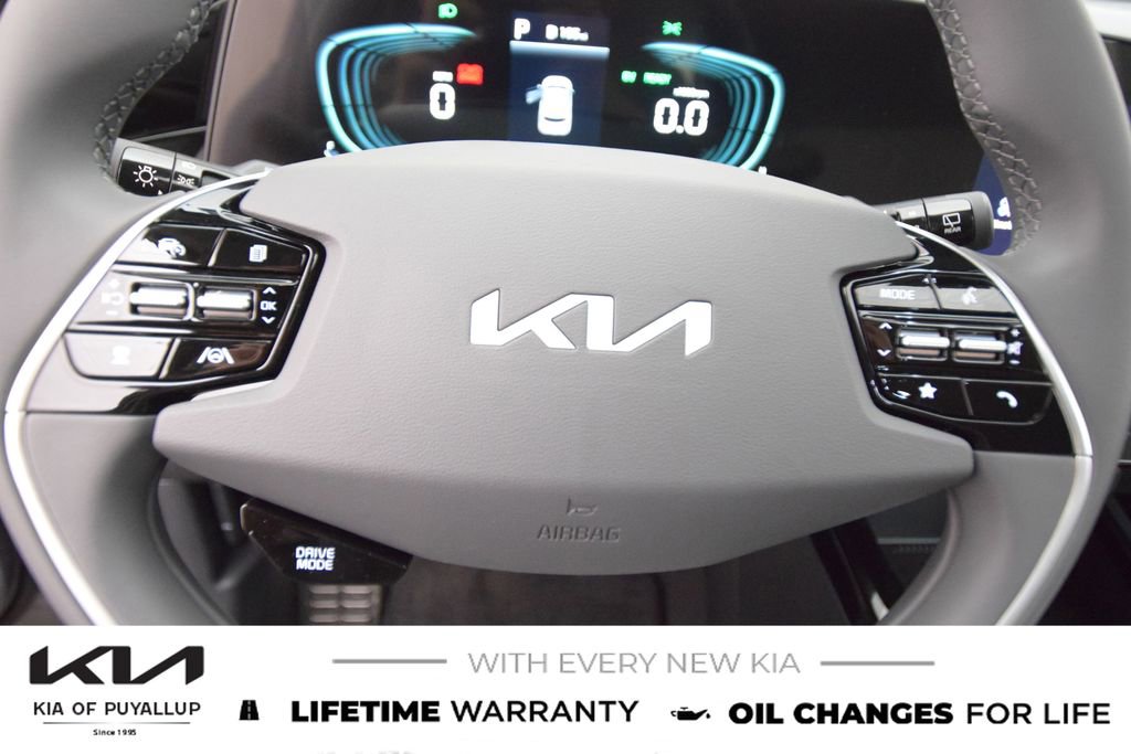 New 2025 Kia Niro EX Touring image 26