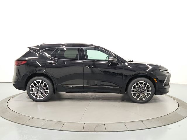 Used 2025 Chevrolet Blazer RS AWD/4WD image 8