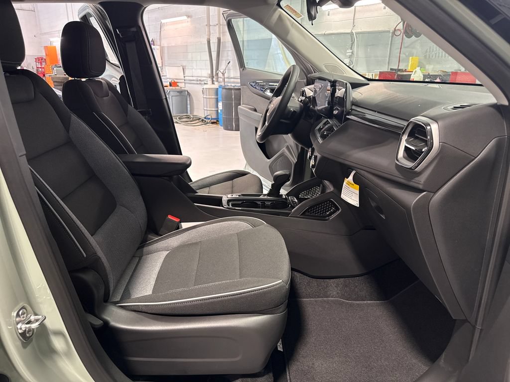 New 2026 Chevrolet TrailBlazer LS w/ LS Convenience Package AWD/4WD image 29
