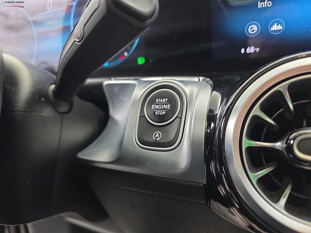 Used 2023 Mercedes-Benz GLB 250 4MATIC image 37