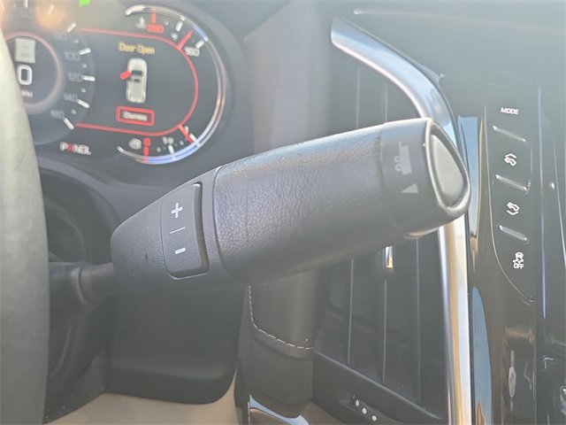 Used 2020 Cadillac Escalade Luxury w/ Escalade Sport Edition image 19