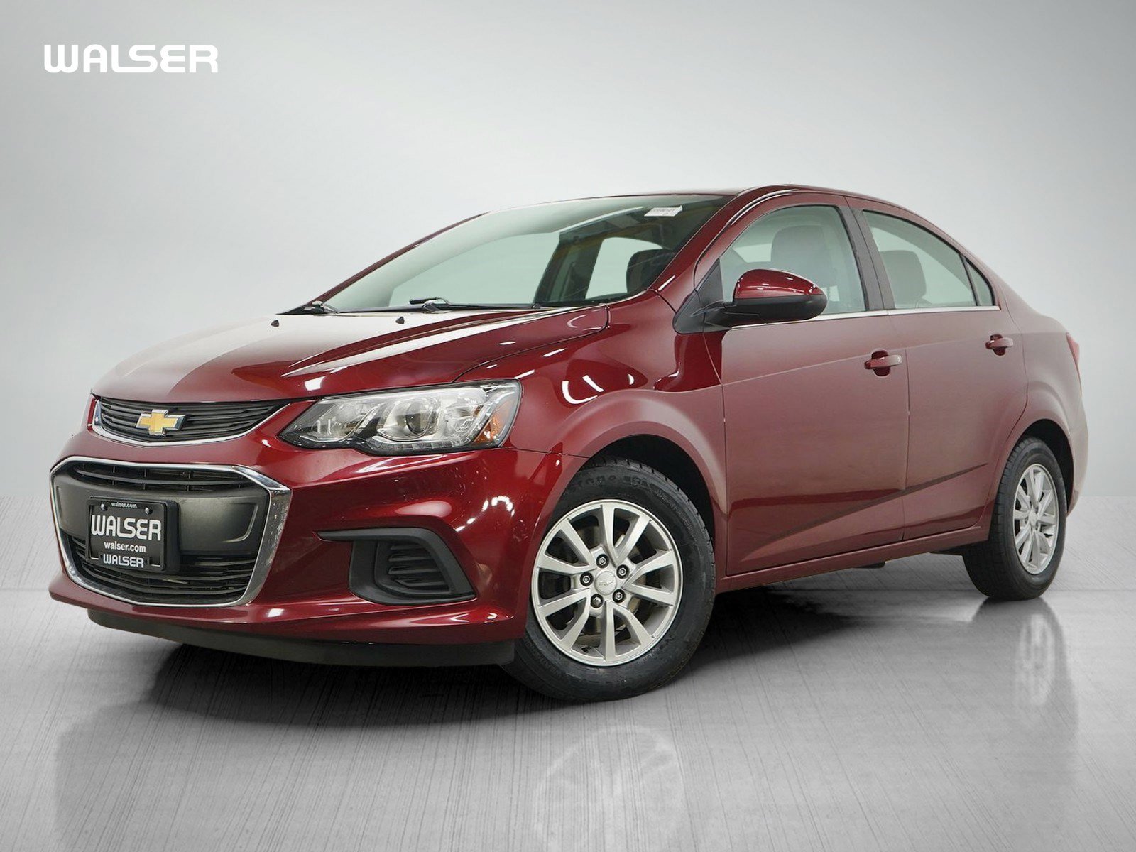 Used 2017 Chevrolet Sonic LT FWD image 1