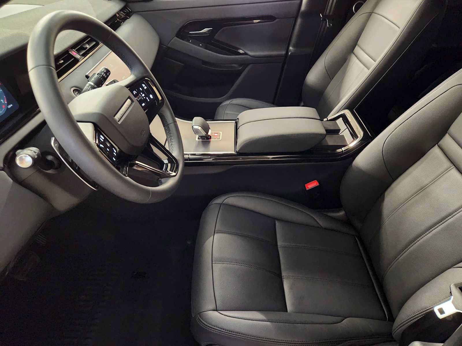 Used 2026 Land Rover Range Rover Evoque S AWD/4WD image 14