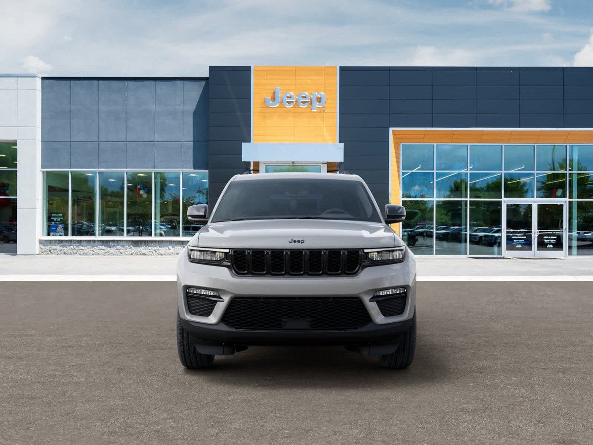 New 2025 Jeep Grand Cherokee Limited w/ Black Appearance Package AWD/4WD image 6