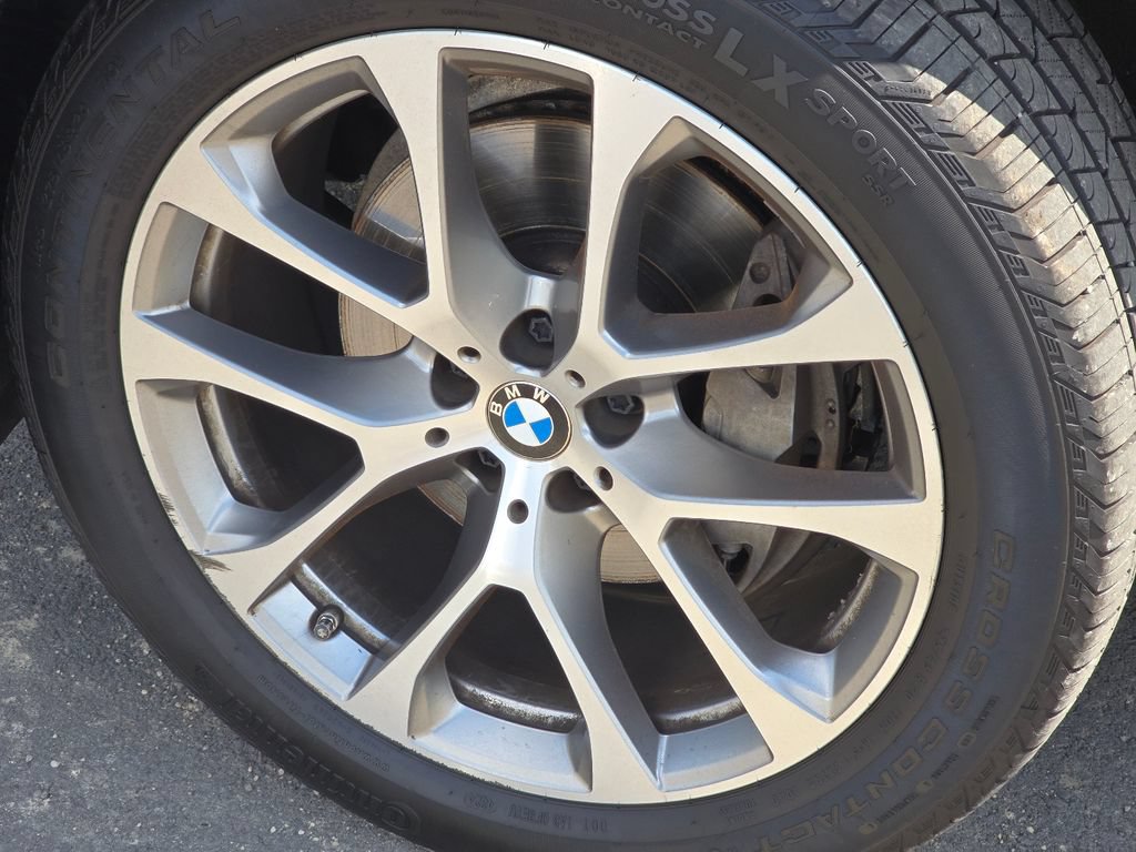 Used 2022 BMW X5 xDrive40i AWD/4WD image 10