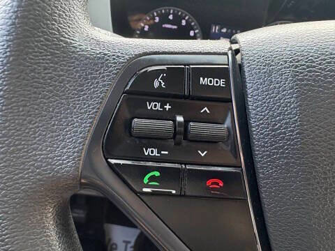 Used 2016 Hyundai Sonata SE FWD image 10