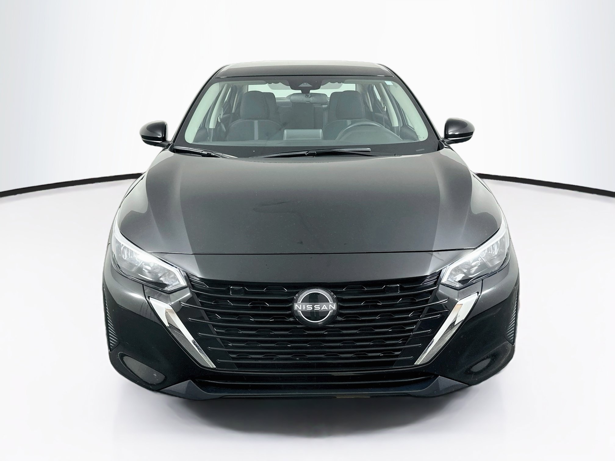 Used 2025 Nissan Sentra SV FWD image 2