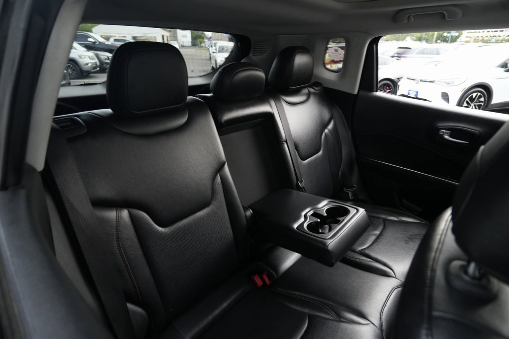 Used 2018 Jeep Compass Limited w/ Navigation Group image 25