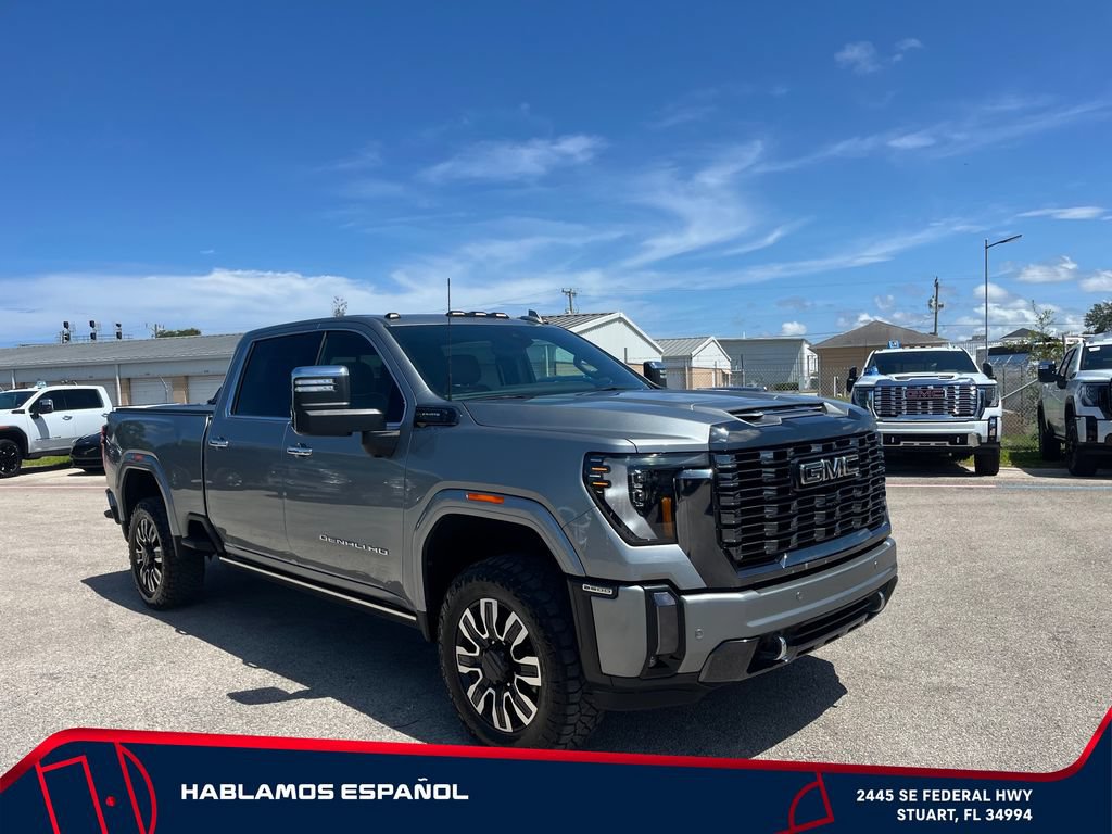 Used 2024 GMC Sierra 2500 Denali Ultimate w/ Max Trailering Package AWD/4WD image 2