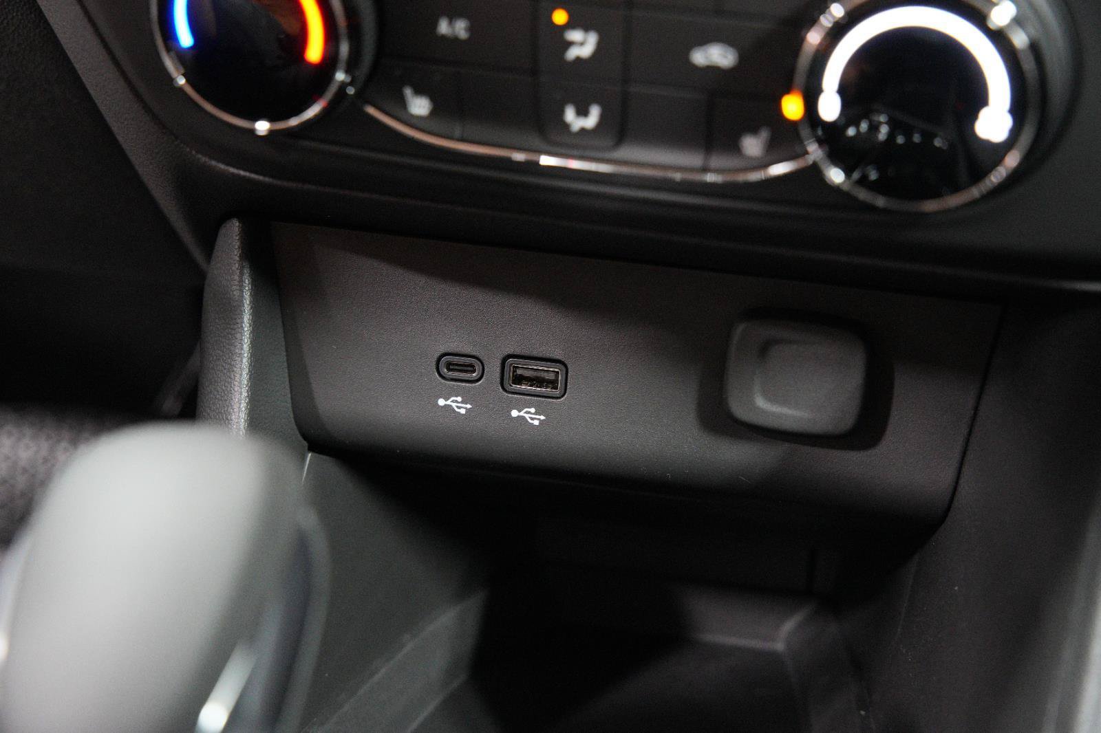New 2026 Buick Encore GX Preferred w/ Comfort Package FWD image 37