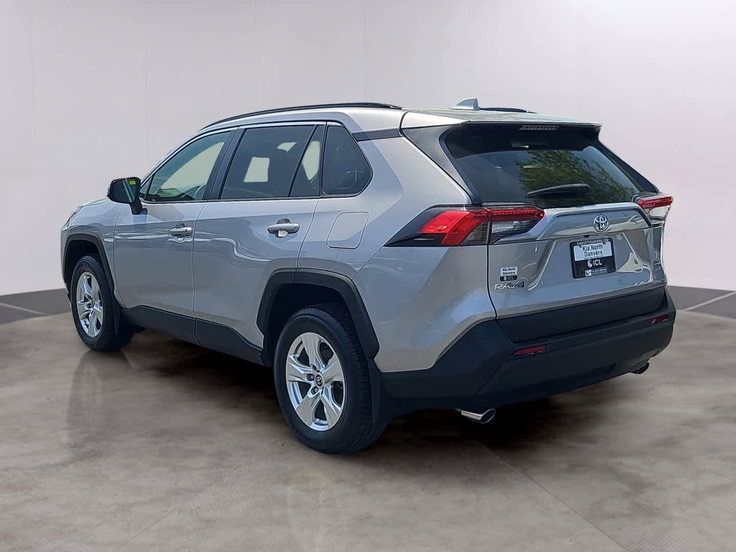 Used 2021 Toyota RAV4 XLE w/ Convenience Package AWD/4WD image 5