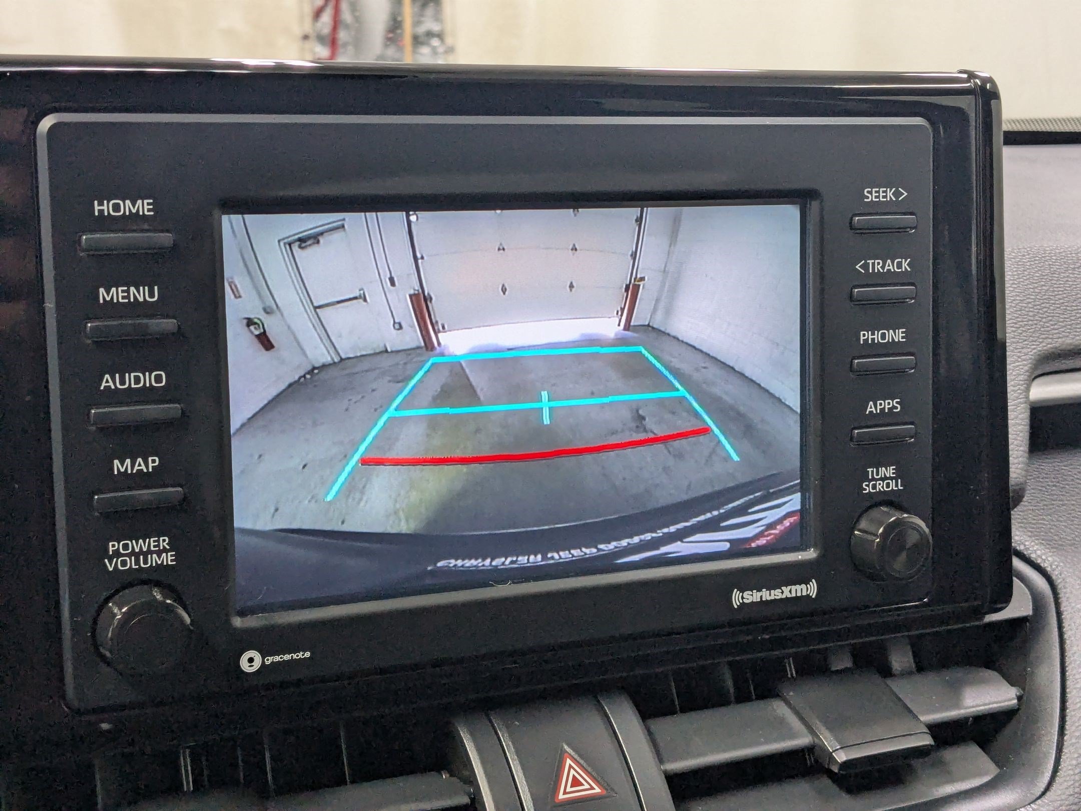Used 2021 Toyota RAV4 LE FWD image 18