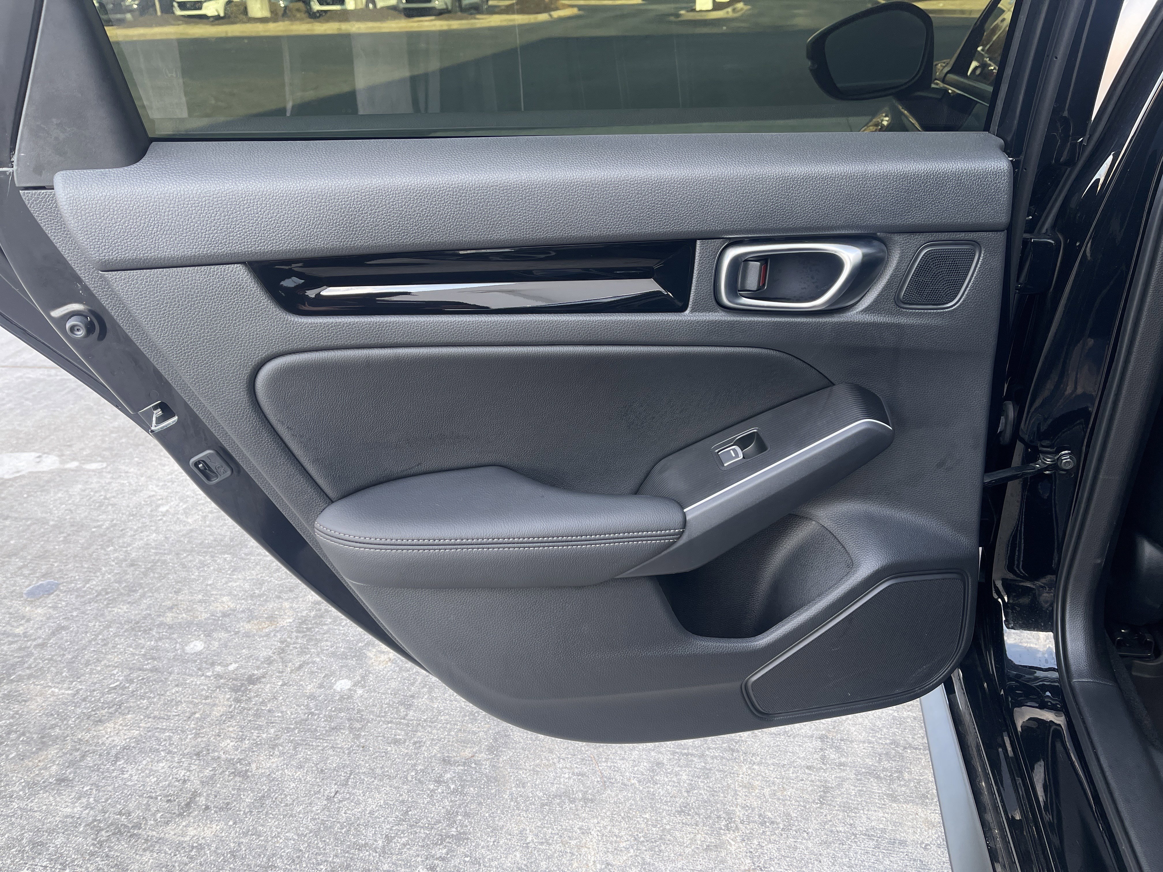 Certified 2025 Honda Civic Sport Touring image 27