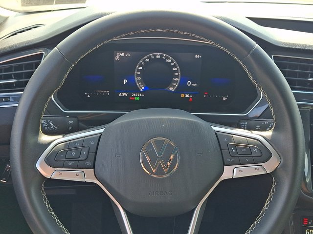 Used 2023 Volkswagen Tiguan SE w/ Panoramic Sunroof Package AWD/4WD image 26