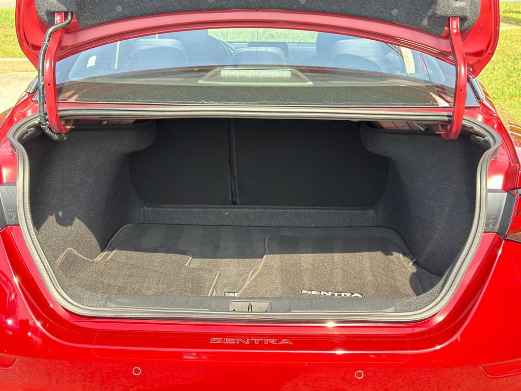 Used 2022 Nissan Sentra SR FWD image 22