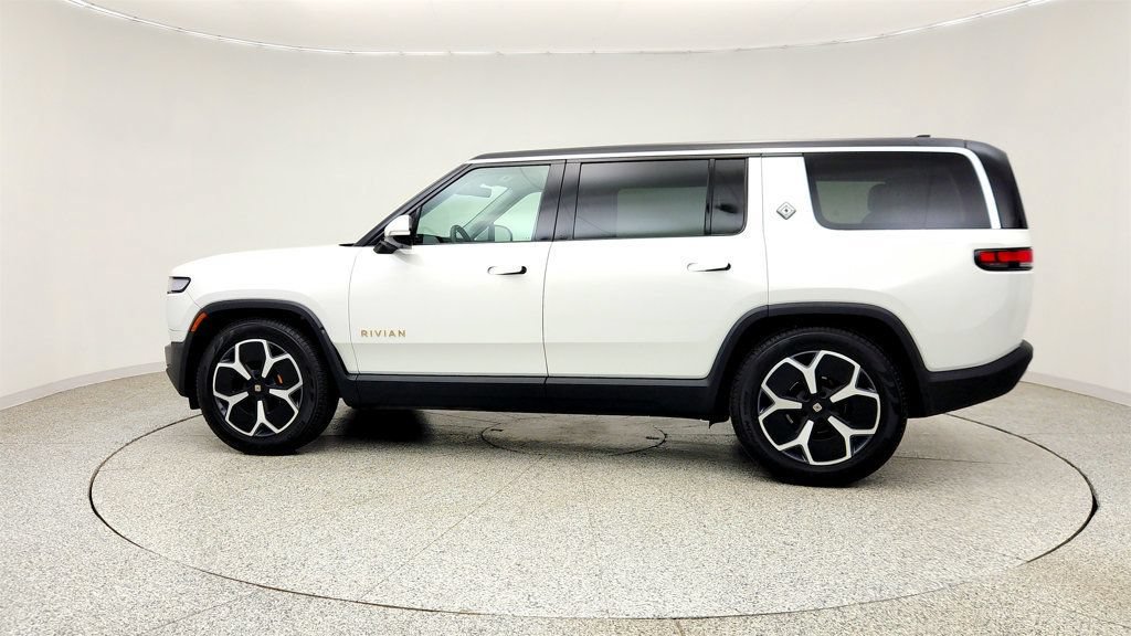 Used 2024 Rivian R1S Adventure AWD/4WD image 8