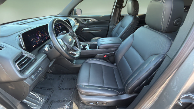 Used 2025 Chevrolet Traverse LT AWD/4WD image 18