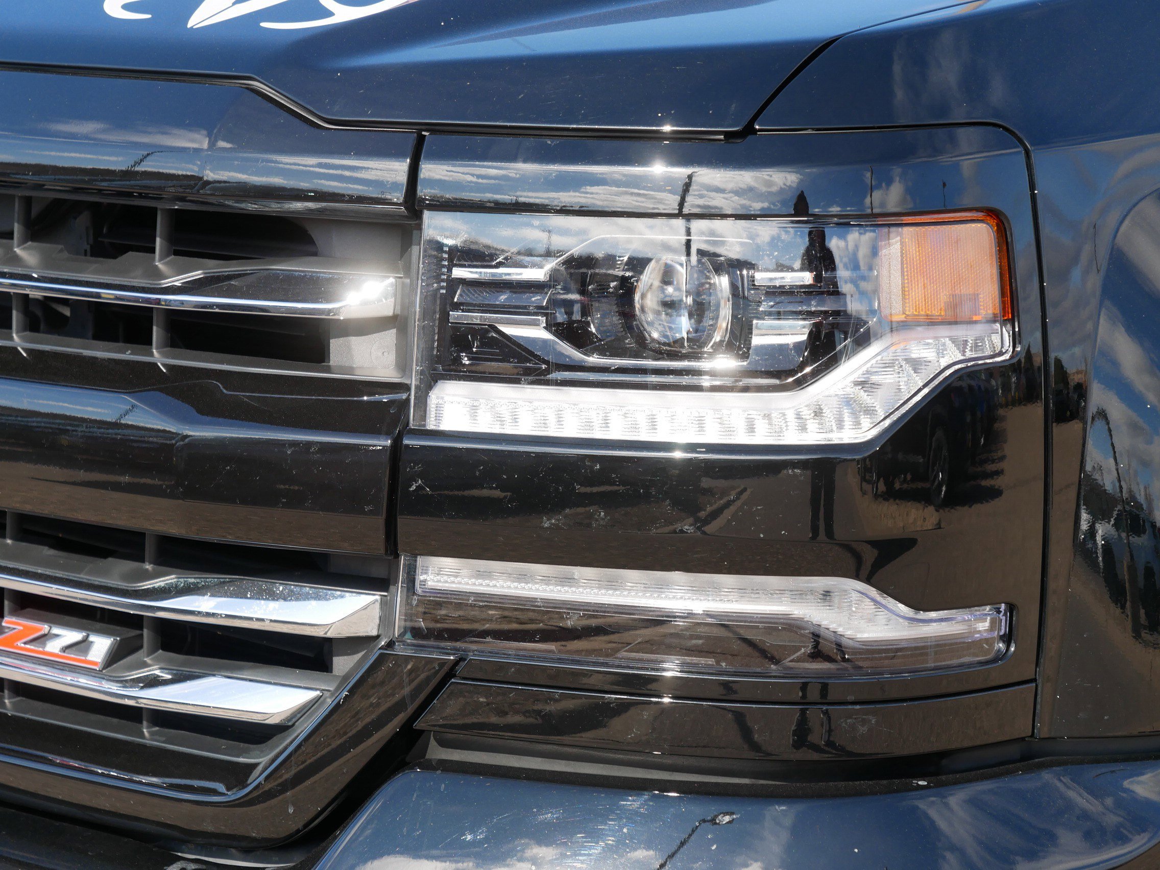 Used 2017 Chevrolet Silverado 1500 LTZ Z71 w/ Realtree Edition AWD/4WD image 16