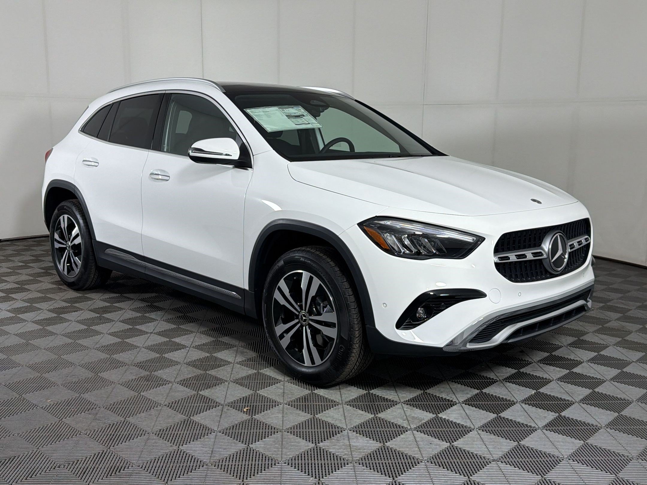 Used 2026 Mercedes-Benz GLA 250 4MATIC image 7