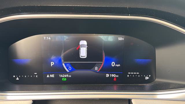 Used 2025 Volkswagen Taos SE image 44